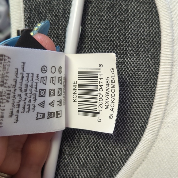 BCBG max Azria body con dress. - Picture 3 of 3